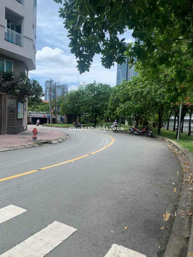 Mặt tiền Trường Sa P19 BT - 6,5 x 20m - Hầm Trệt Lửng 3 Lầu ST - 100Tr