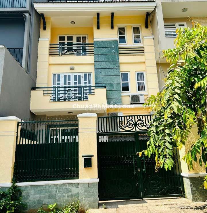 Nhà đường Nguyễn Văn Thương 7x22m 1 trệt 2 lầu