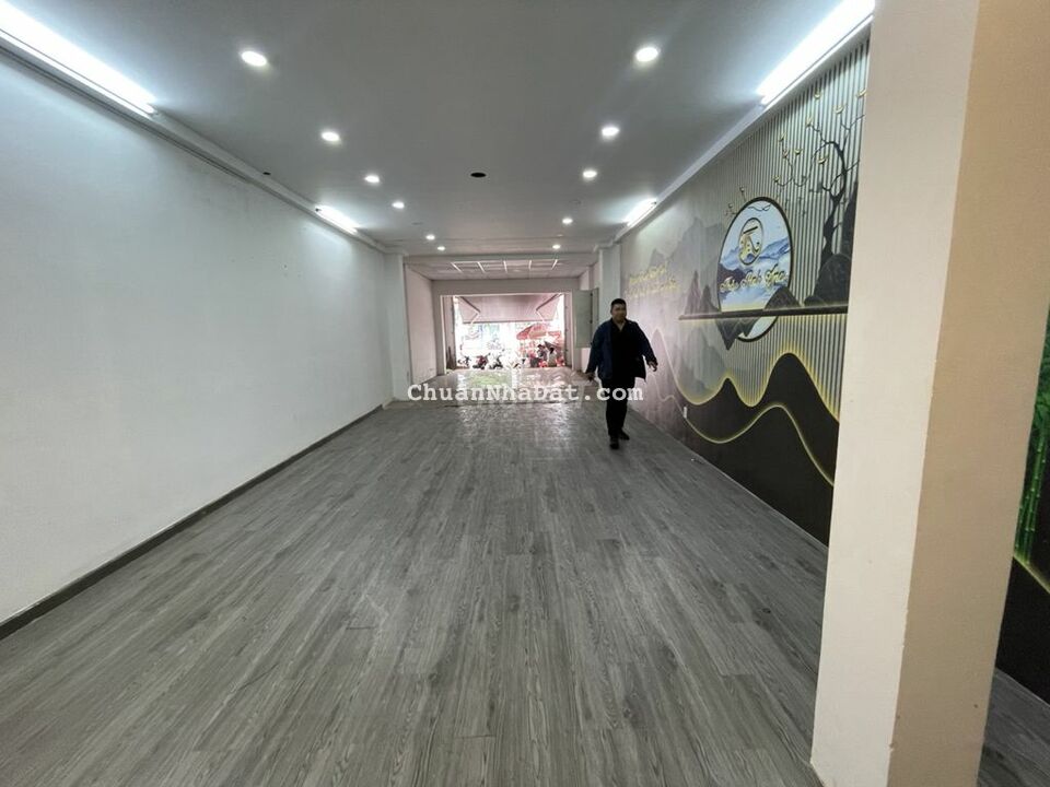 Cho thuê nhà Nguyễn Gia Trí, P25, Q BT, 8x20m , trệt + 3 lầu, 100tr