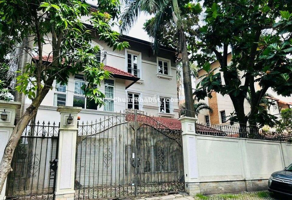 Cho thuê nhà Điện Biên Phủ 12x20m 1 trệt 2 lầu