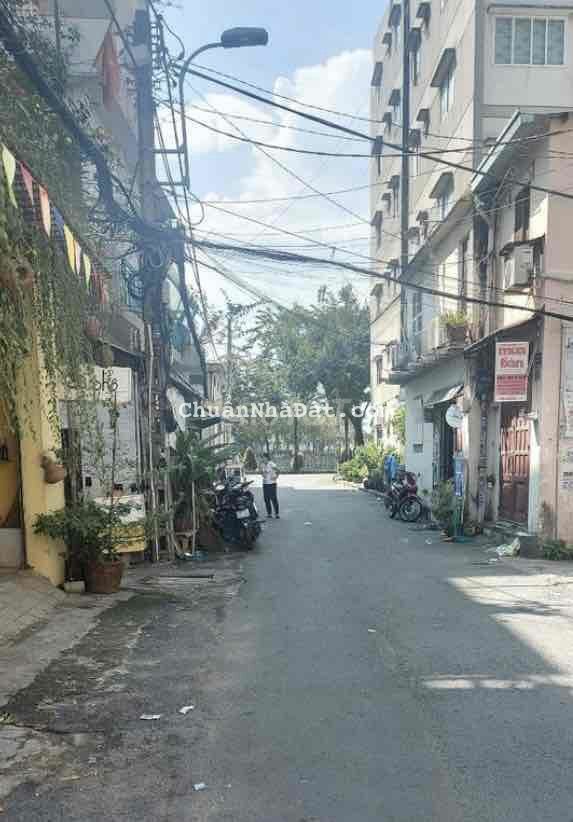 NHÀ 3Lầu 3P.Ngủ 3WC sát MT dg Trường Sa, Kd Online 4-5ng Ok. NHÀ 3Lầu 3P.Ngủ 3WC sát MT dg Trường Sa, Kd Online 4-5ng Ok.