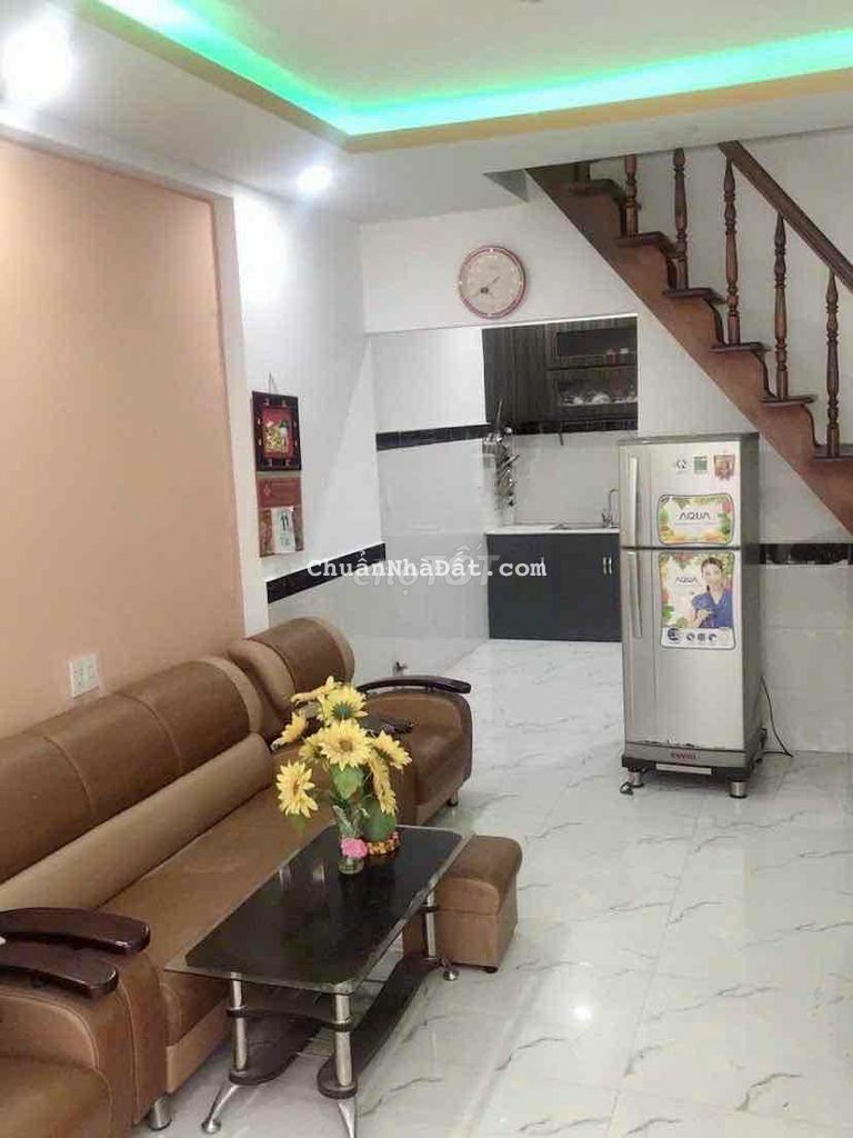 Cho Thuê Nhà Nguyên Căn. Cách Trường Hồng Bàng 80m