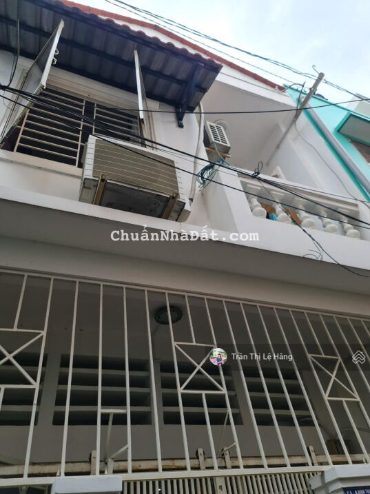Nhà nguyên căn - Lê Quang Định - hẻm ba gác - 2PN 2WC - 9 triệu TL - Gọi Hằng xem nhà 0906656852