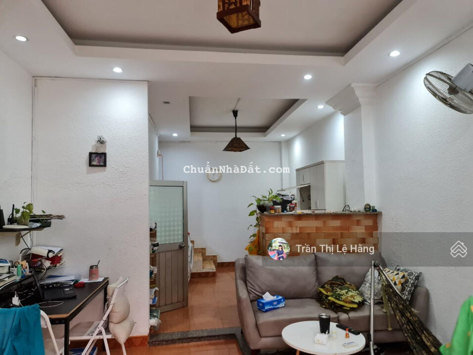 Nhà nguyên căn - Lê Quang Định - hẻm ba gác - 2PN 2WC - 9 triệu TL - Gọi Hằng xem nhà 0906656852