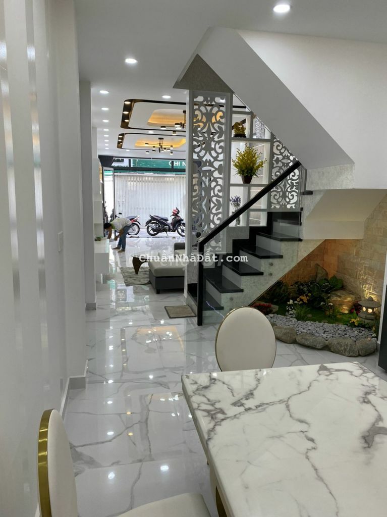 Cho thuê nhà mới xây 4 phòng ngủ full nội thất giá 22 triệu