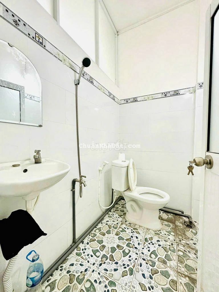 Cho thuê nhà nguyên căn Bùi ĐÌnh Túy ,P.12,BT ,4x17 ,2T giá 12tr/