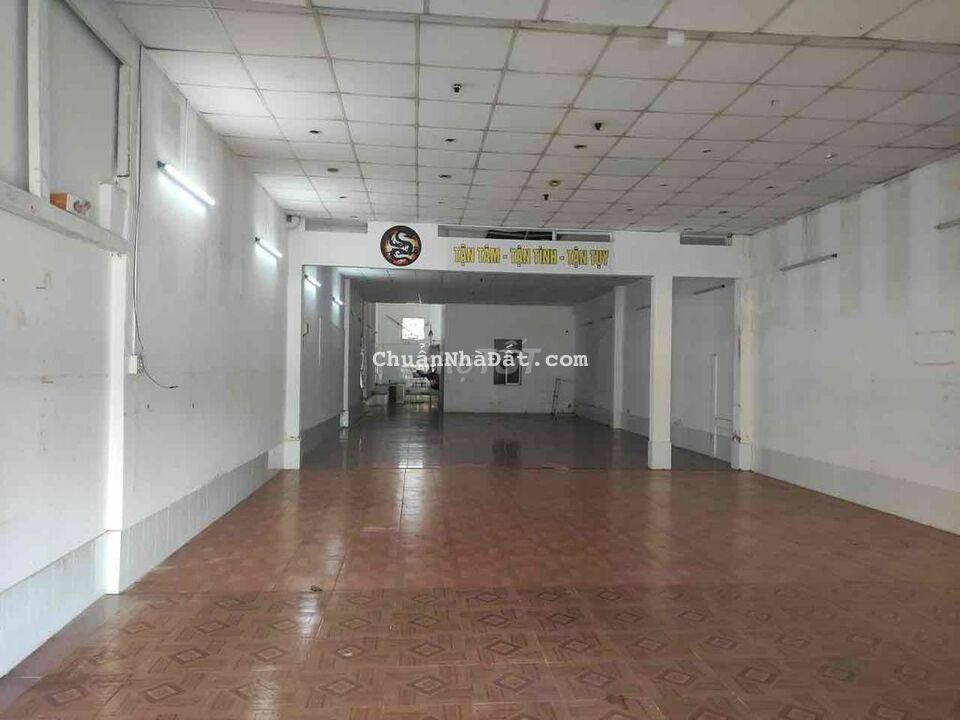 CG mặt tiền CMT8 ngang 7m