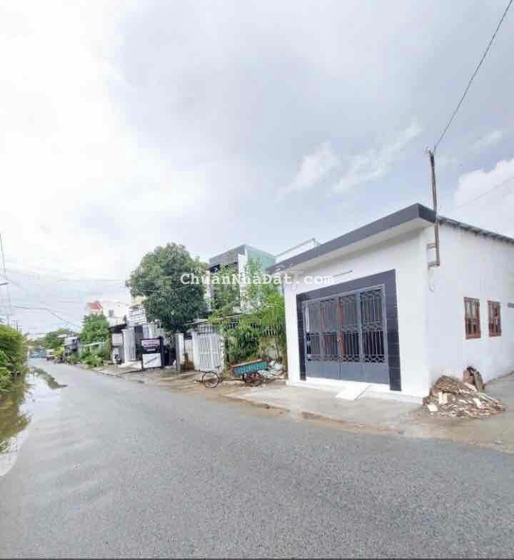 cho thuê nhà góc 2 mặt tiền lộ 10m cmt8 giá 5,5 triệu