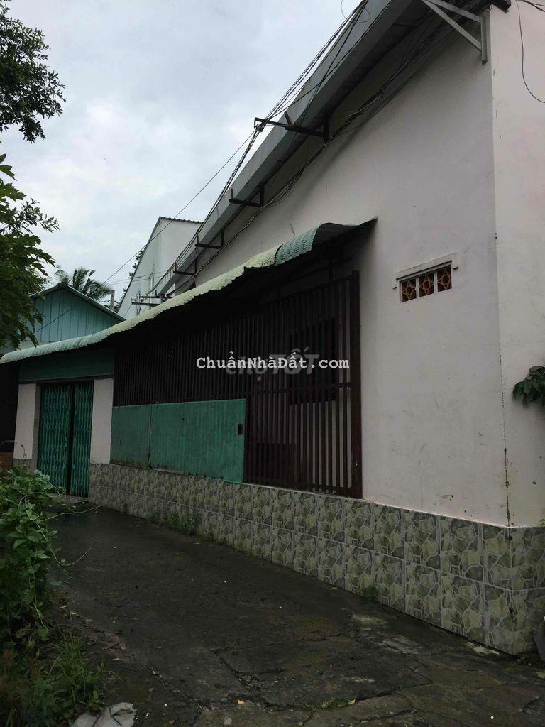 NHÀ GÁC LỮNG LỘ OTO GẦN CẦU BÀ BỘ VÕ VĂN KIỆT 3 TRIỆU / THÁNG