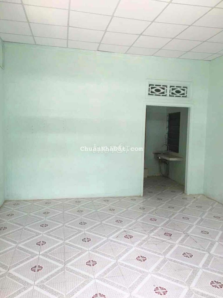 Nhà giá rẻ đã sơn sửa sạch đẹp chỉ 3 triệu cọc 3 triệu