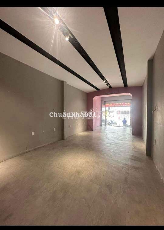 Cho thuê nhà cấp 4 đường xe container chạy vivu 100m2