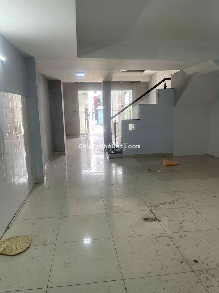 Nhà mặt tiền Khu Tên Lửa.....5x20....16tr🍀