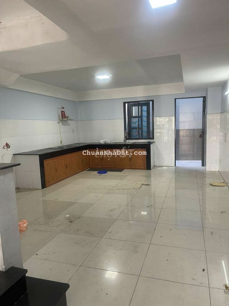 Nhà mặt tiền Khu Tên Lửa.....5x20....16tr🍀