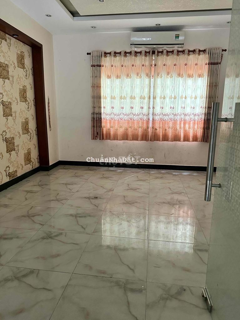 Cho thuê nhà siêu rẻ mặt tiền kinh doanh đg số 19