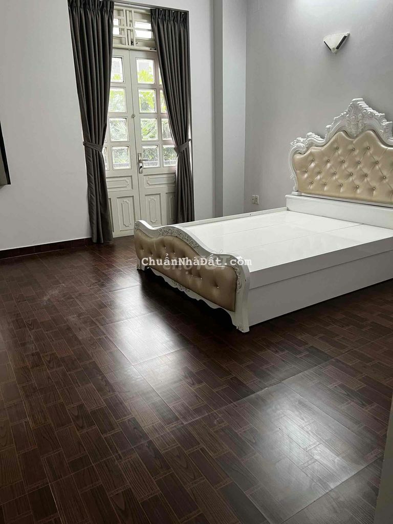 Nhà cho thuê khu tên lửa đối diện Aeon có nội thất