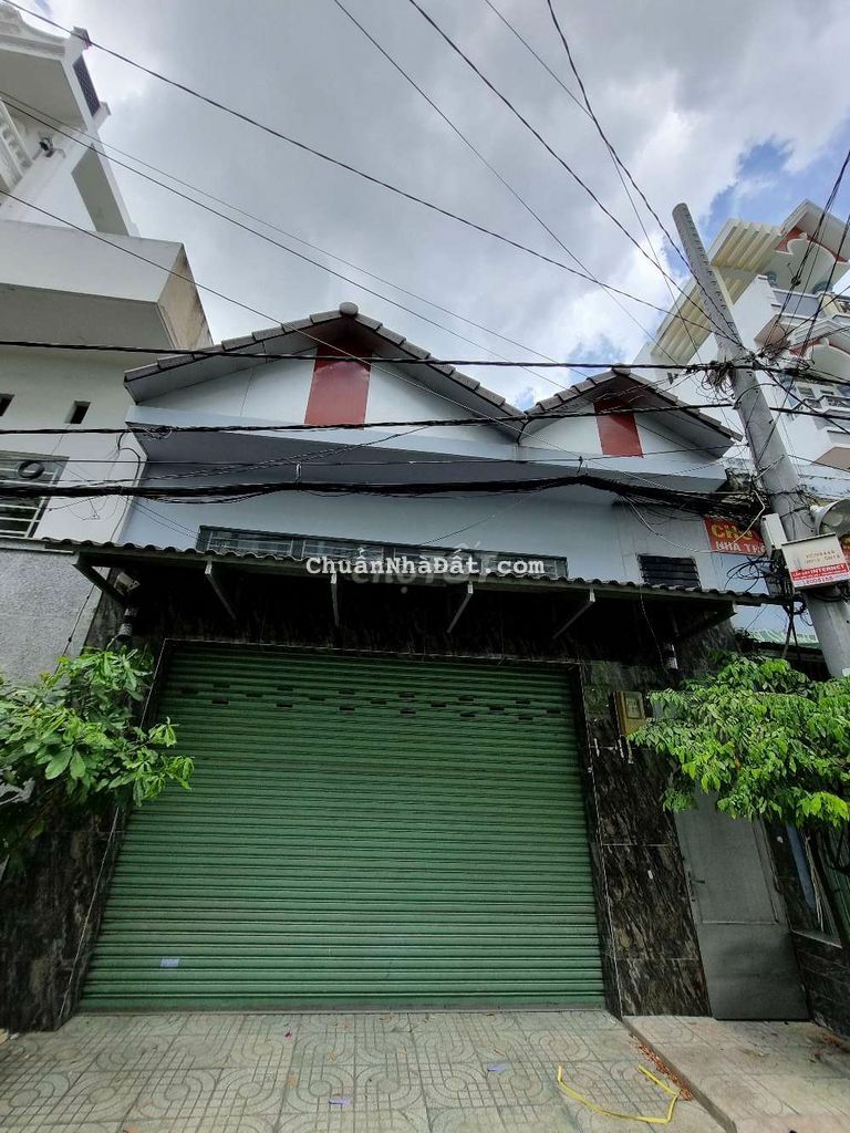 Nhà Mã Lò/ 6,5x16m....có gác....10tr