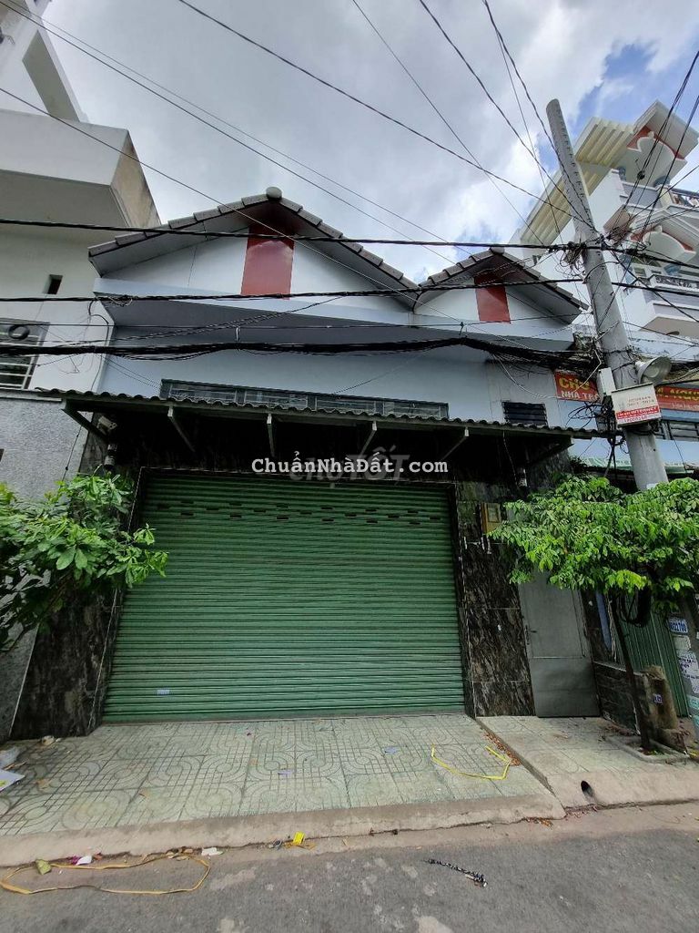 Nhà Mã Lò/ 6,5x16m....có gác....10tr