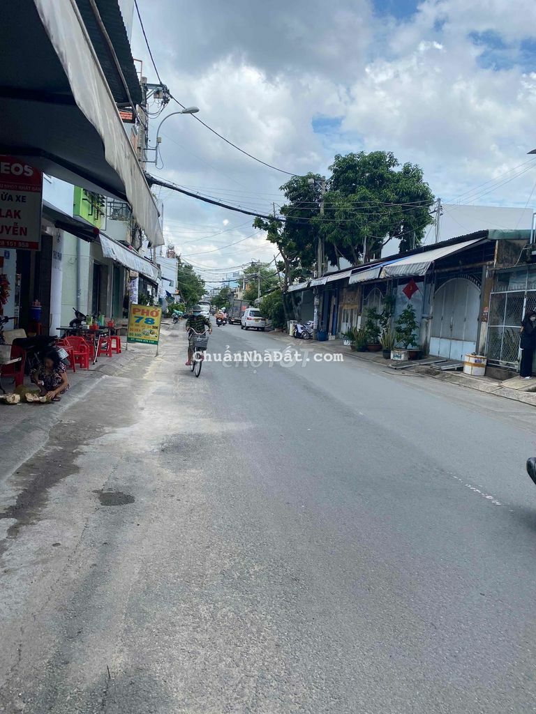 Cho thuê nhà mặt tiền Miếu Bình Đông - Bình Tân