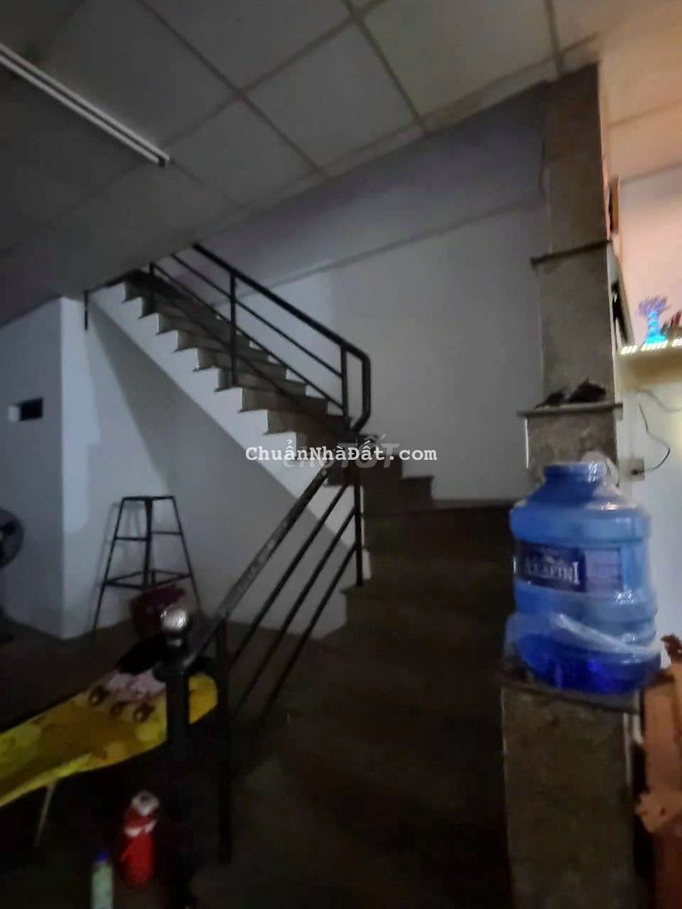 Nhà 1/ Hương Lộ 2 ....5x25m.....11 triệu