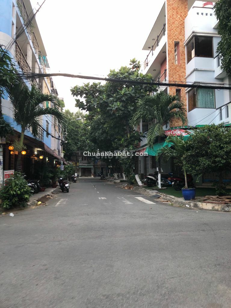 Cho thuê nhà góc công viên đ27 mới 100% dt 8x20m