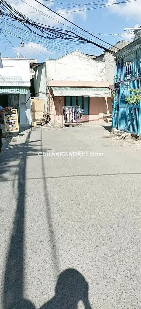 Kho xưởng sạch sẽ.Gần ngã 4 Gò Mây.2 phòng ngủ 2 tollet.13 triệu