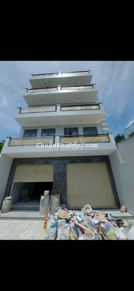 Mặt tiền Lê Văn Quới.....9x32m đúc 4 tấm khu sầm uất...🍀