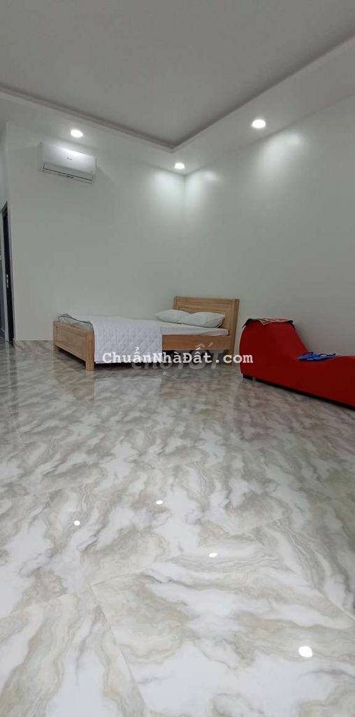 Sang khách sạn mới 100% 8pn đầy đủ nội thất bao gồm cọc