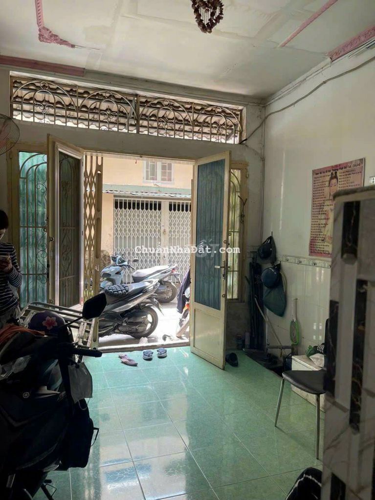 Nhà cho thuê chiến lược. Bình Trị Đông,Quận Bình Tân ..Ngang 3m5 dài 9