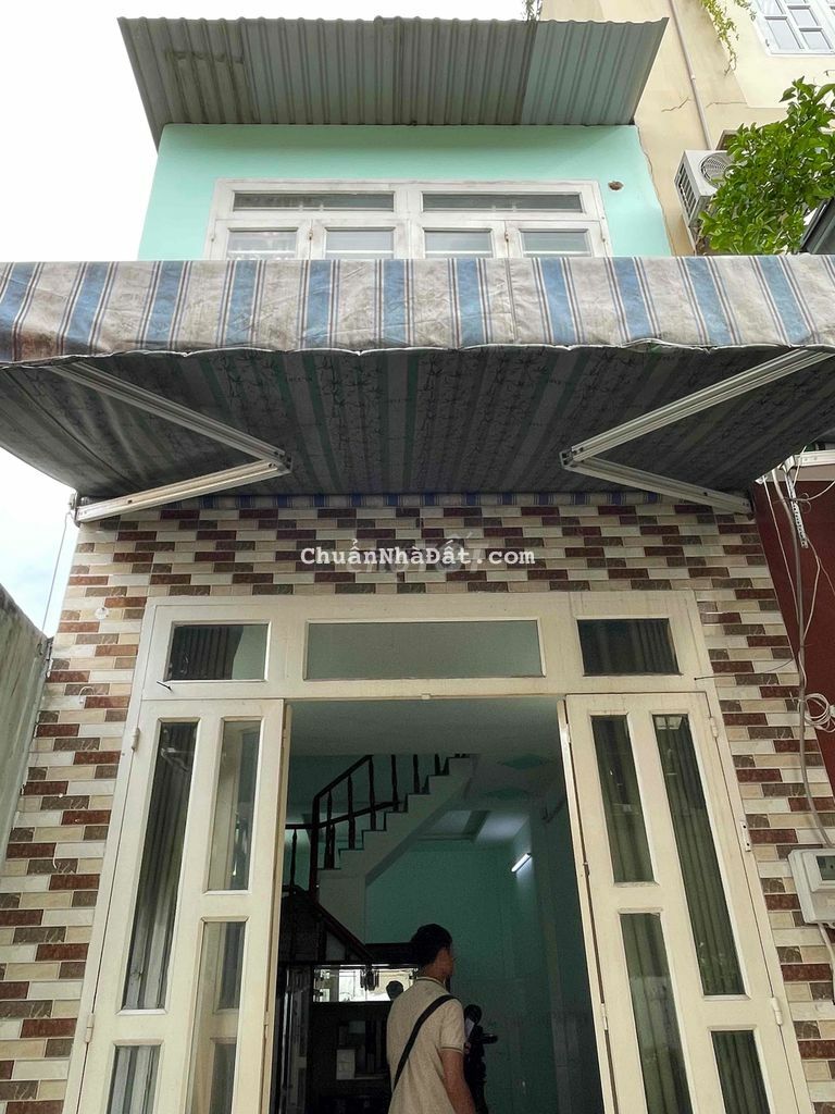 nhà nguyên căn 2 lầu hương lộ 2[ 3 phòng ngủ]