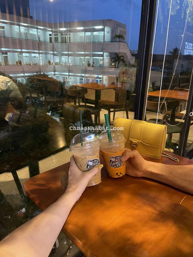 Nhà đẹp 3,5 x 12 có 2pn 2wc hẻm xe tải