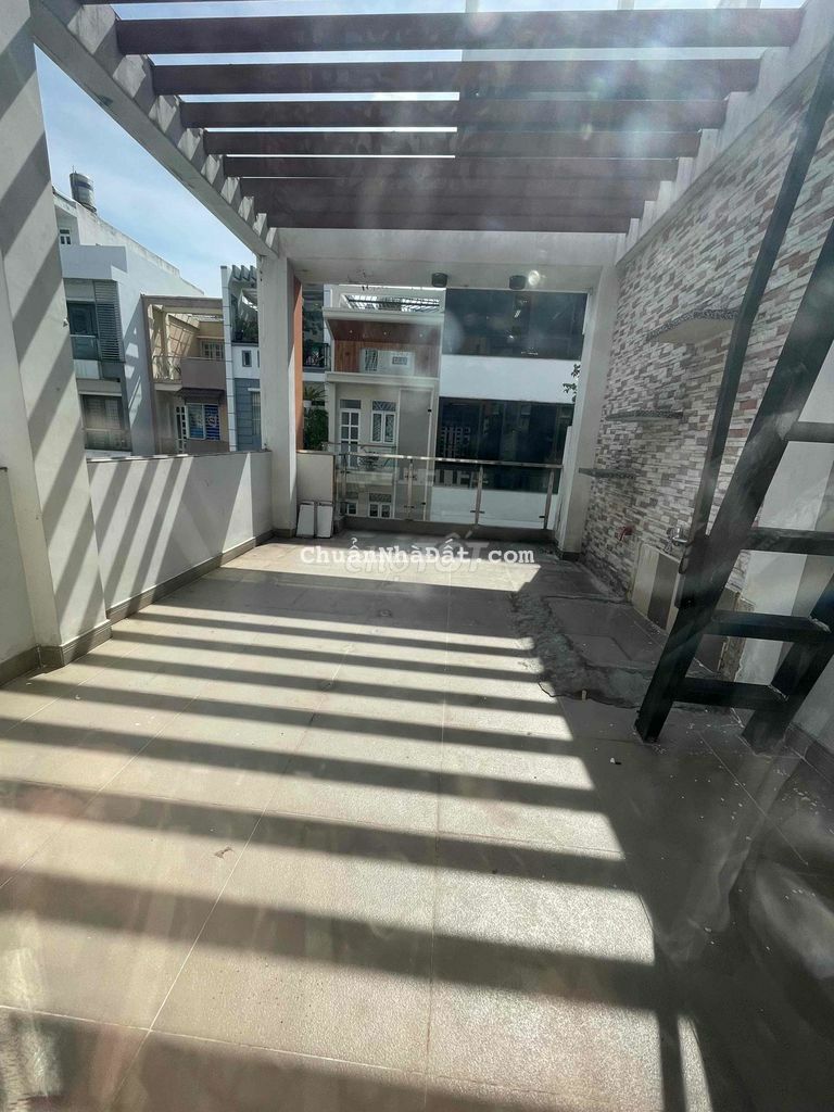 Nhà nguyên căn gần bến xe miền tây, kinh dương vương