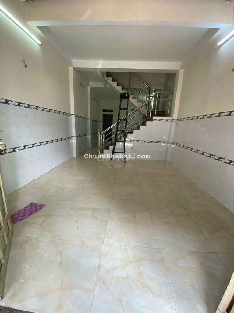 Nhà khu Kênh Nước Đen, [4x11m], 3 lầu, 7PN- 5WC