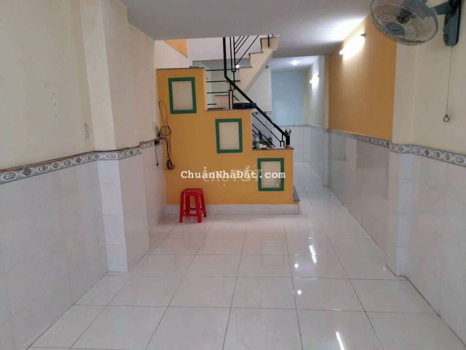 Nhà đẹp 3 x 15 có 2 phòng ngủ 2 tolet