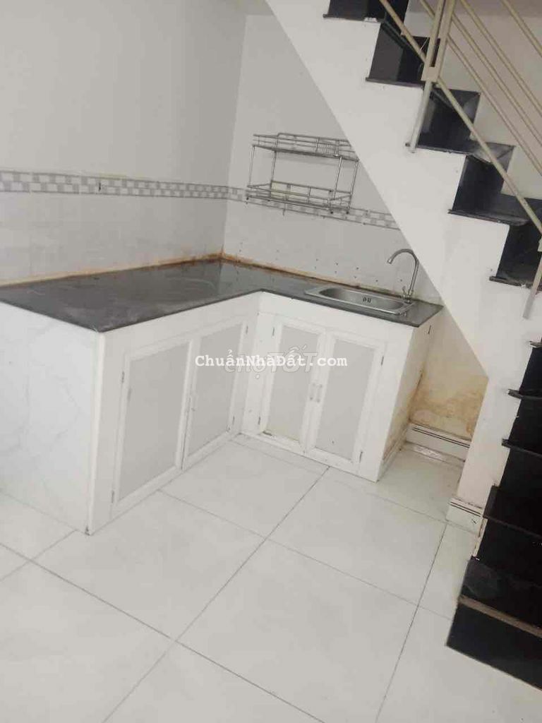 nhà nguyên căn 1 trệt 1 lửng đúc [4x12] Đường lê đình cẩn