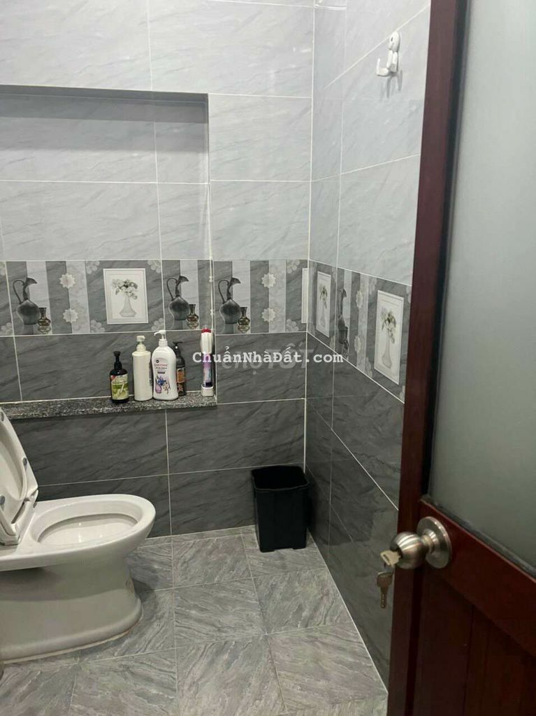 Nhà cho thuê Lê Văn Quới Diện tích : 4 x 13m .Hẻm xe hơi