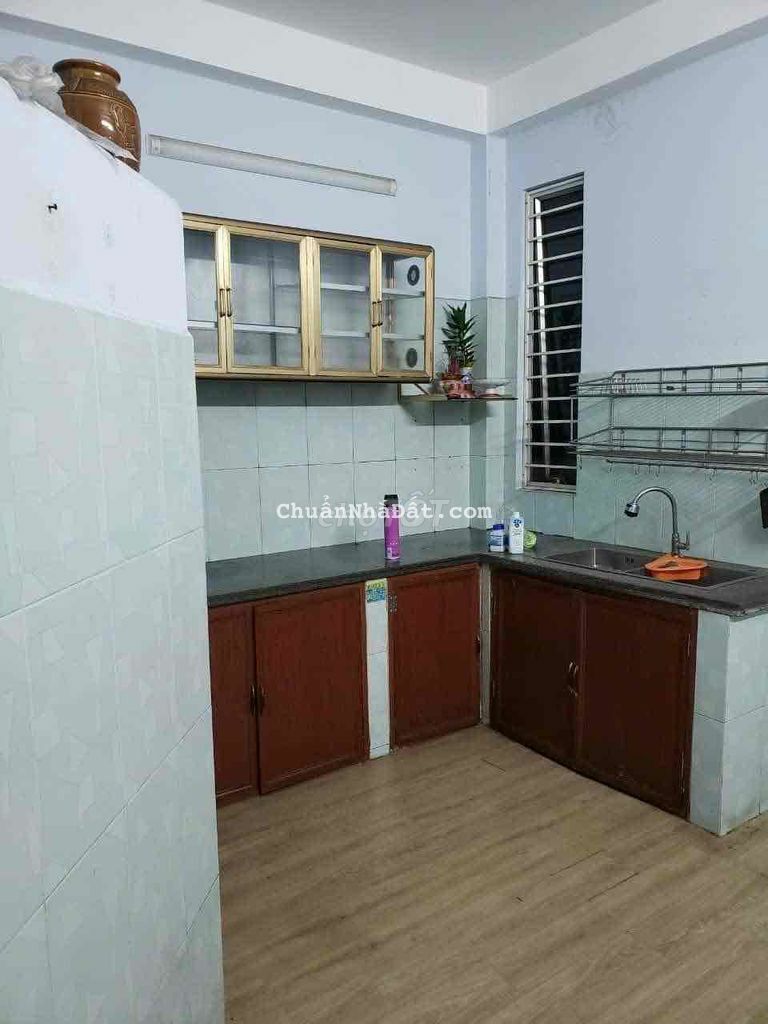 nhà thuê 1 lầu 2pn 2wc giá 6tr đs 6