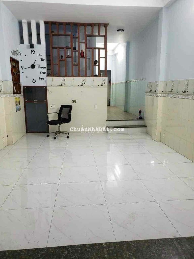 nhà thuê 1 lầu 2pn 2wc giá 6tr đs 6