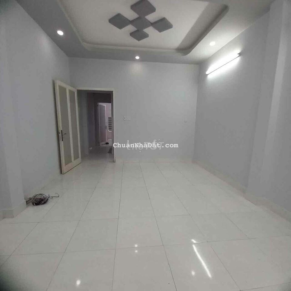 Nhà [4x14] 2 lầu 4 phòng ngủ đường Lê Văn Quới