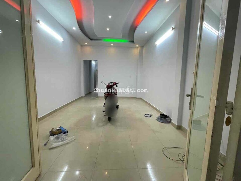 Nhà [4x14] 2 lầu 4 phòng ngủ đường Lê Văn Quới