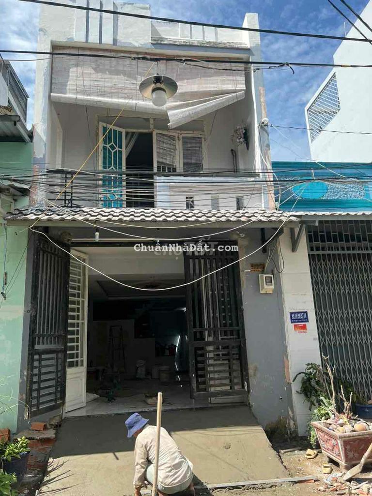 Cho thuê nhà nguyên căn giá rẻ. Phường An Lac.BTân