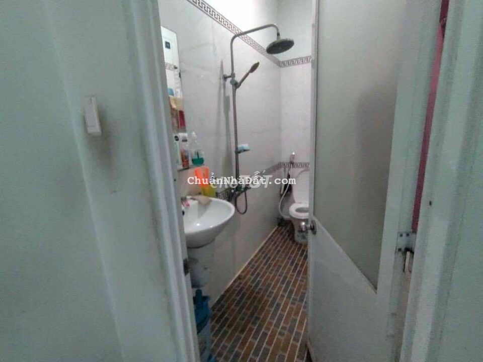 NHÀ HẺM 72 ĐƯỜNG SỐ 16,BHH, BÌNH TÂN. 4,5*12M 3PN 3WC 1T2L RỘNG RÃI. NHÀ HẺM 72 ĐƯỜNG SỐ 16,BHH, BÌNH TÂN. 4,5*12M 3PN 3WC 1T2L RỘNG RÃI.