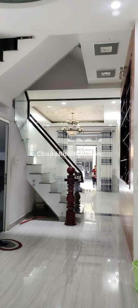 nhà cho thuê 3 lầu 4pn 3wc Lê Văn Quới 12tr