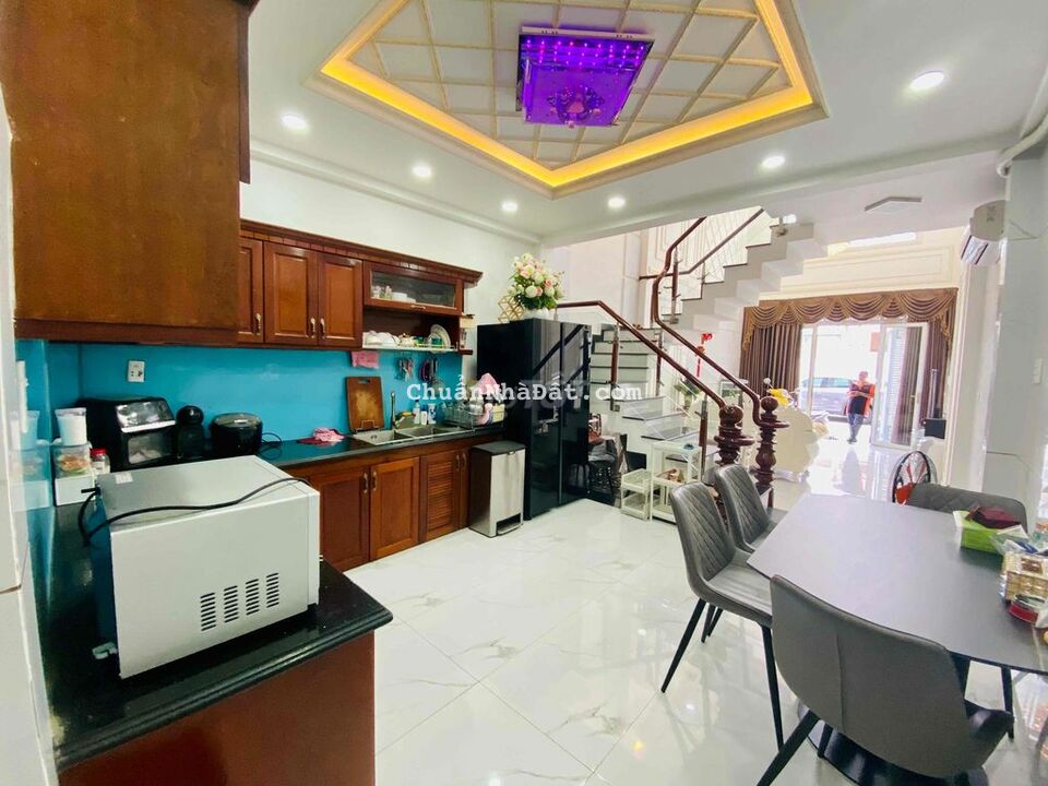 Nhà cao cấp full nội thất cho thuê, đường an dương vương, có bảo vệ.