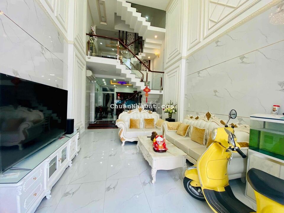 Nhà cao cấp full nội thất cho thuê, đường an dương vương, có bảo vệ.