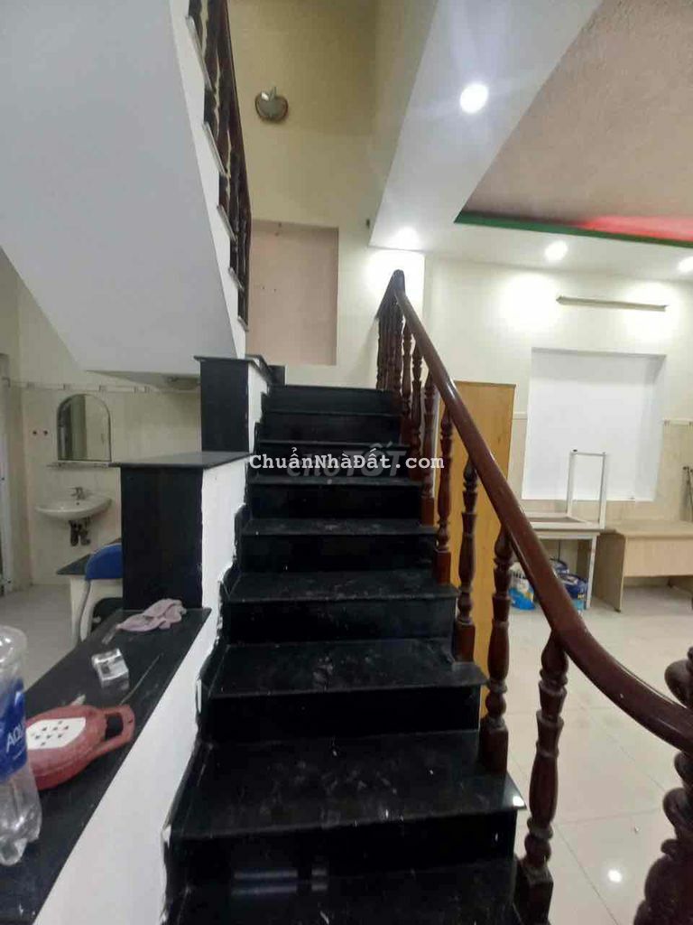 Nhà 1 trệt 2 lầu sân thượng [5x12] hẻm xe tải