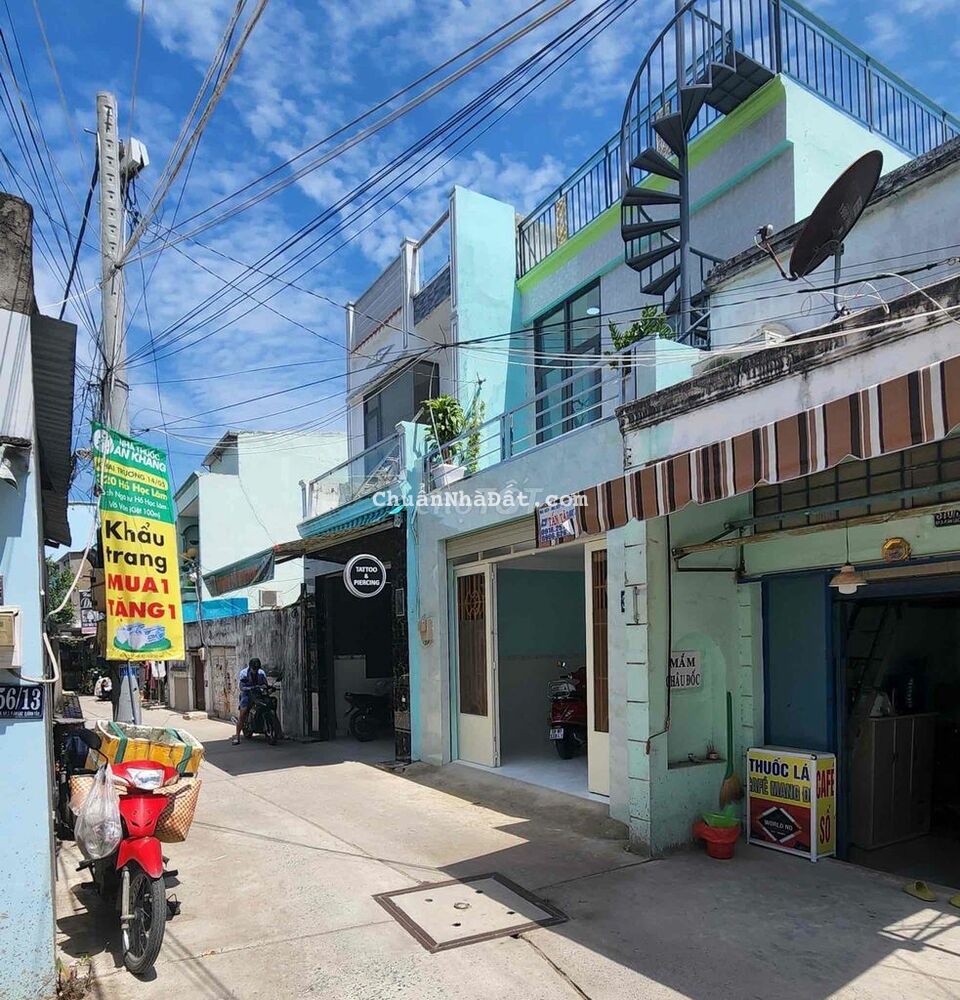 Cho thuê nhà hồ ngọc lãm giá 12 triệu/ tháng . DT : 4,4m*14m