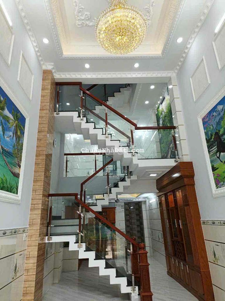 Siêu Phẩm Nhà Đẹp 1/ Lê Văn Quới 2lầu sân thượng 4PN 4VS.