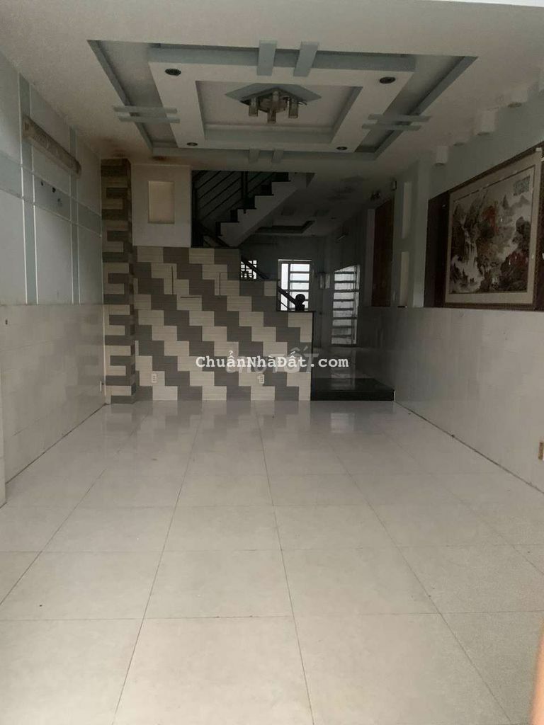 Nhà đẹp 2 lầu khu Nam Hùng Vương nối dài DT 4x20 giá 12 triệu TL