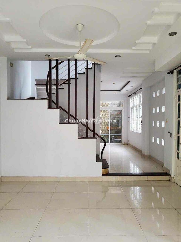 🌺Cho thuê mặt tiền kinh doanh Kinh Dương Vương giá thuê 30 triệu/ than