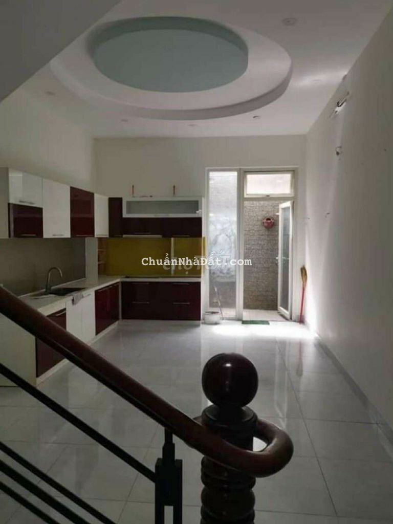 Nhà 2 lầu, mới đẹp, sạch sẽ 4×20 cho thuê lâu dài